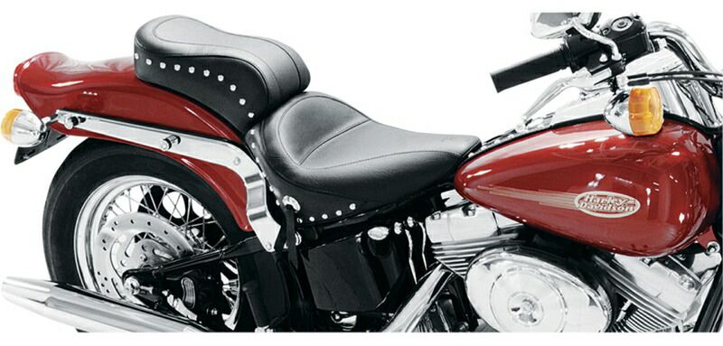 STUDDED STYLE ワンピース シート 2000〜05年FXST 2000〜07年FLST|スタンダード