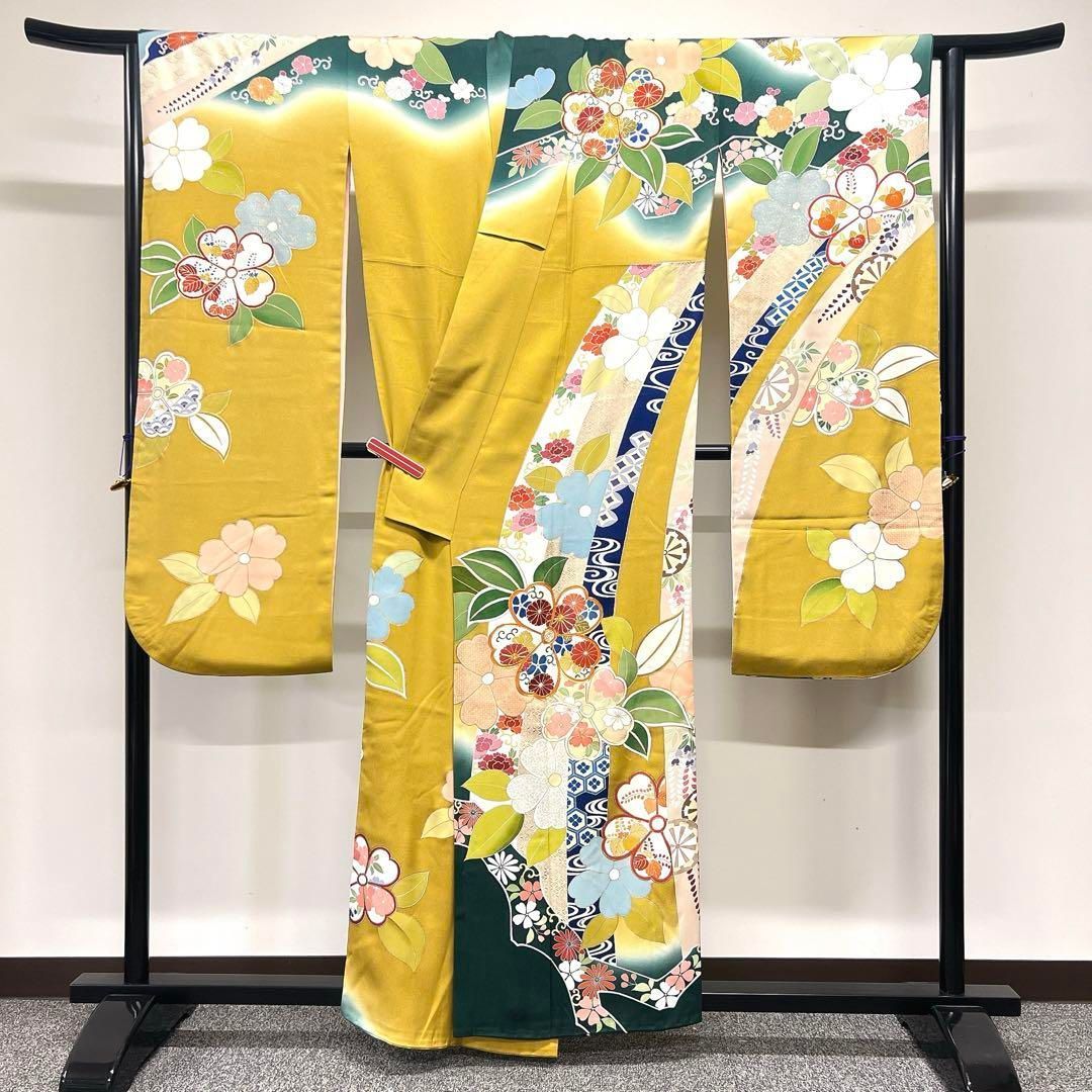 束ね熨斗に花模様の振袖 金駒刺繍 着物