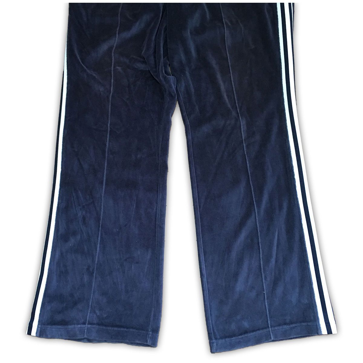 古着 adidas アディダス トラックパンツ トレフォイルロゴ ダークネイビー 古着 adidas アディダス トラックパンツ ベロア トレフォイル