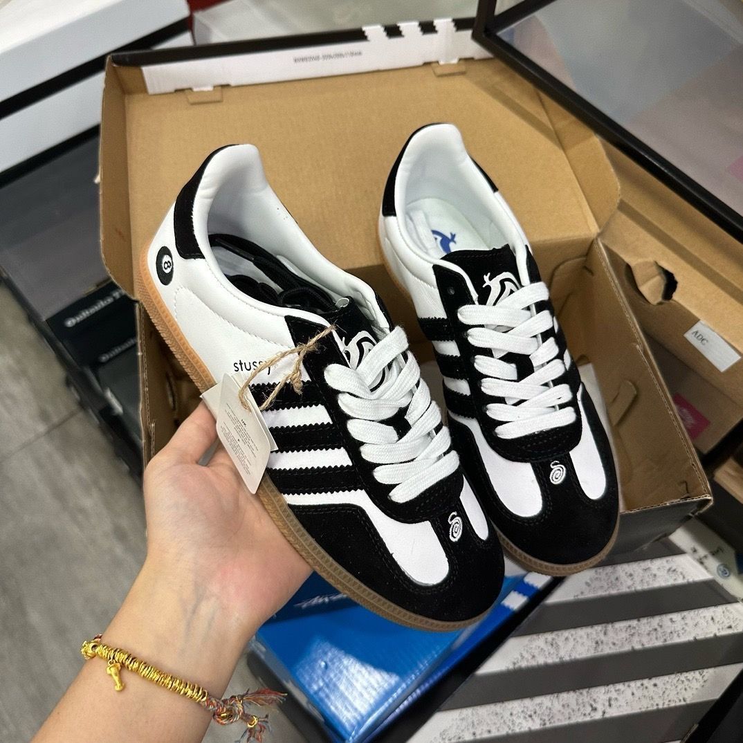 新品 adidas Originals Gazelle INdoor x Stussy スニーカー Adidas 靴 男女兼用 箱付