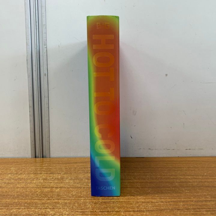 △01)【同梱不可】Hot to Cold/an Odyssey of Architectural