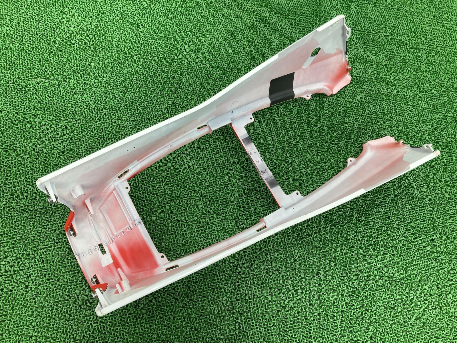 VF1000R テールカウル MJ4 ホンダ 純正 中古 バイク 部品 SC16