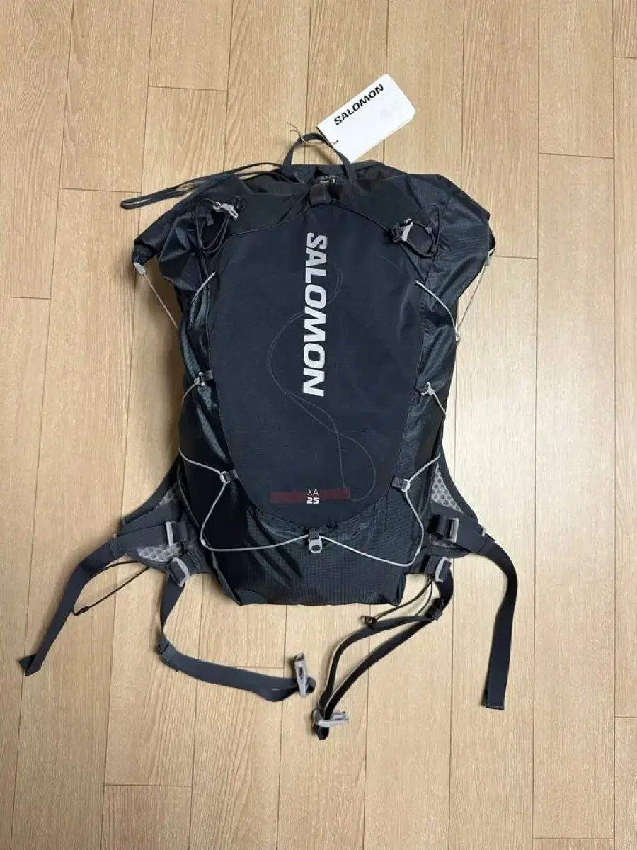 Salomon サロモン xa25