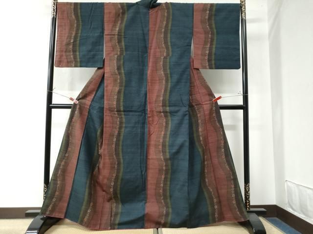 平和屋着物 上質な紬 よろけ縞 花唐草文 正絹 CAAW8312yc