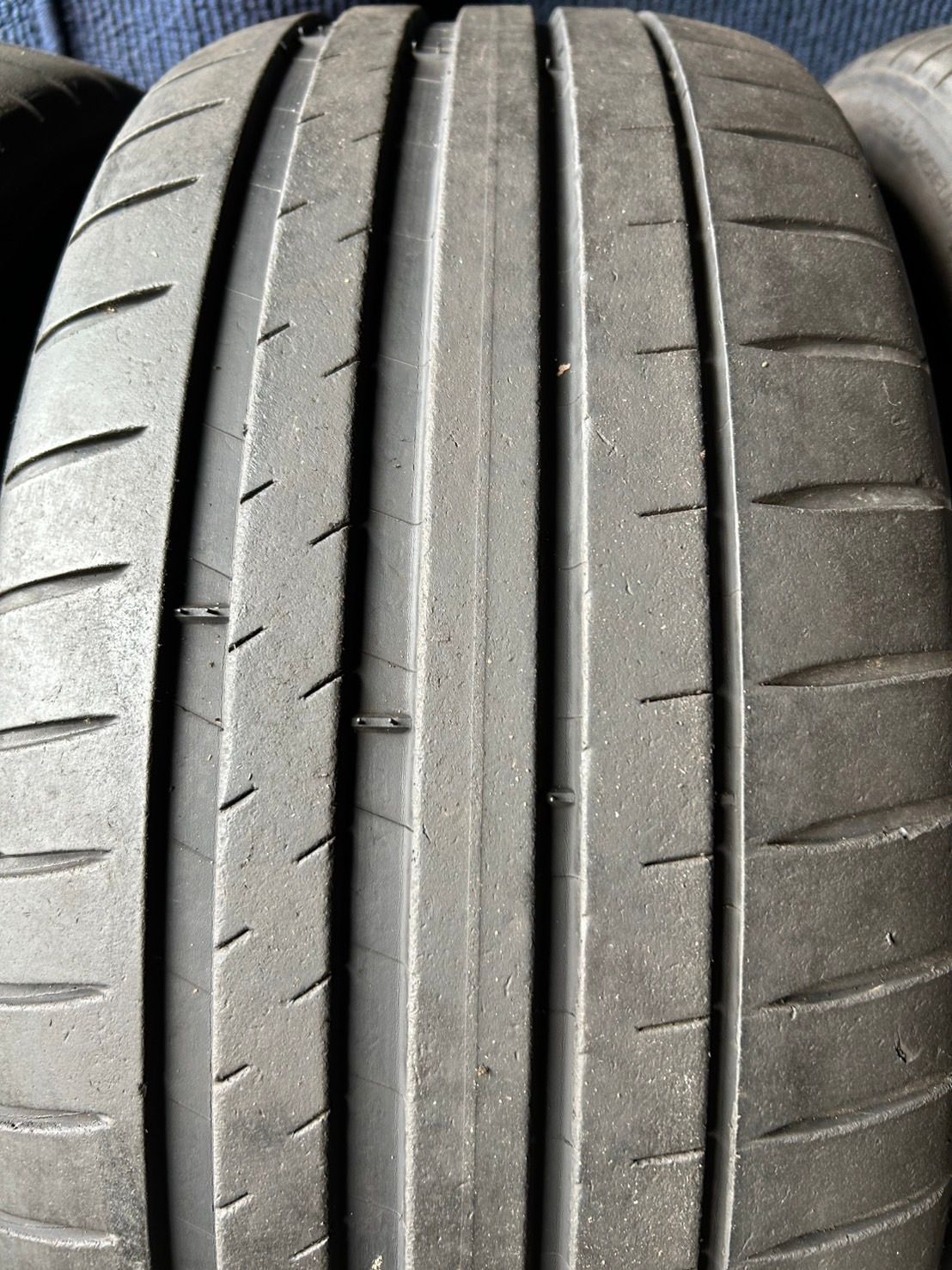 245|40R17 ASP2915