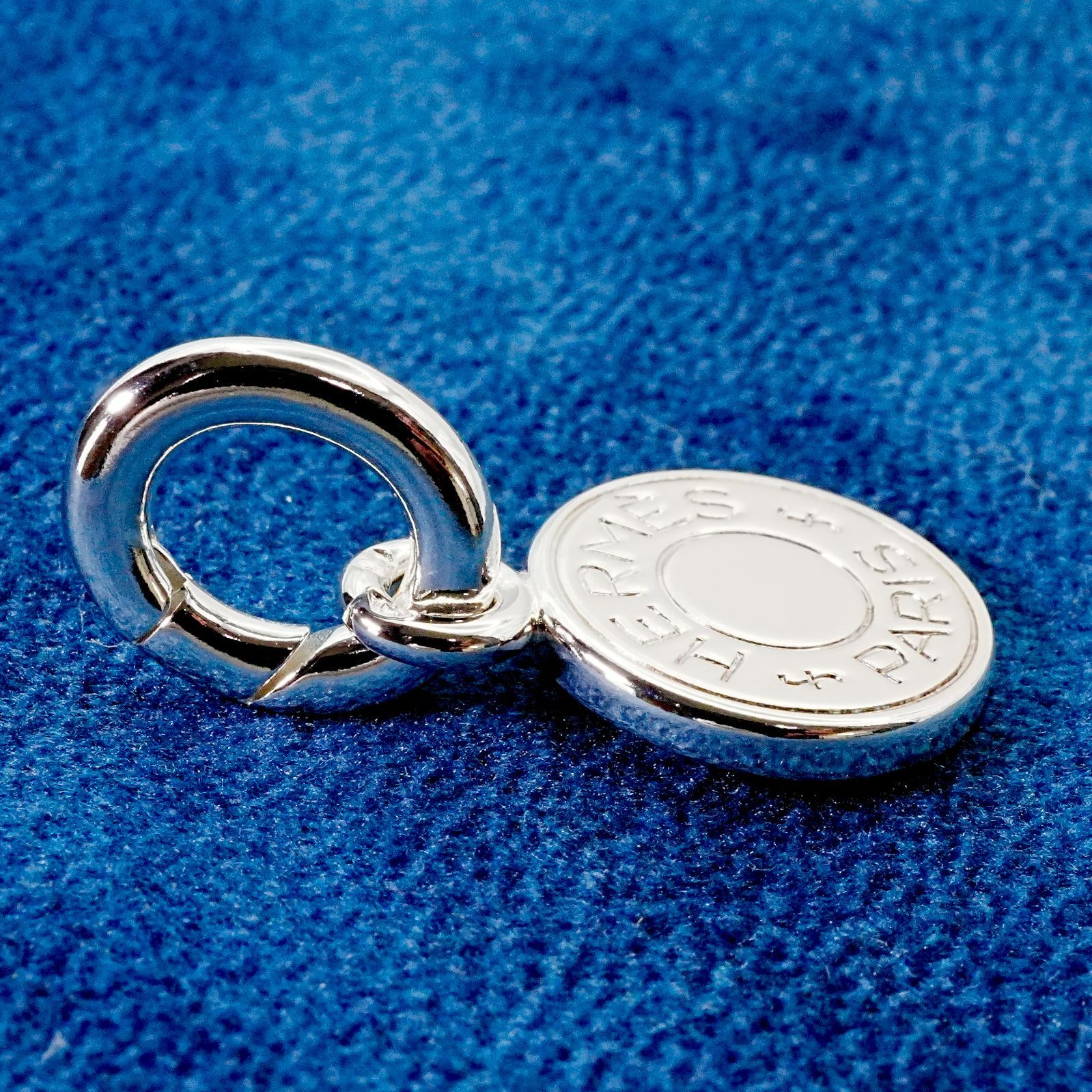 【美品】エルメス セリエ ペンダントトップ チャーム シルバー HERMES 未使用品 エルメス セリエ チャーム ペンダントトップ