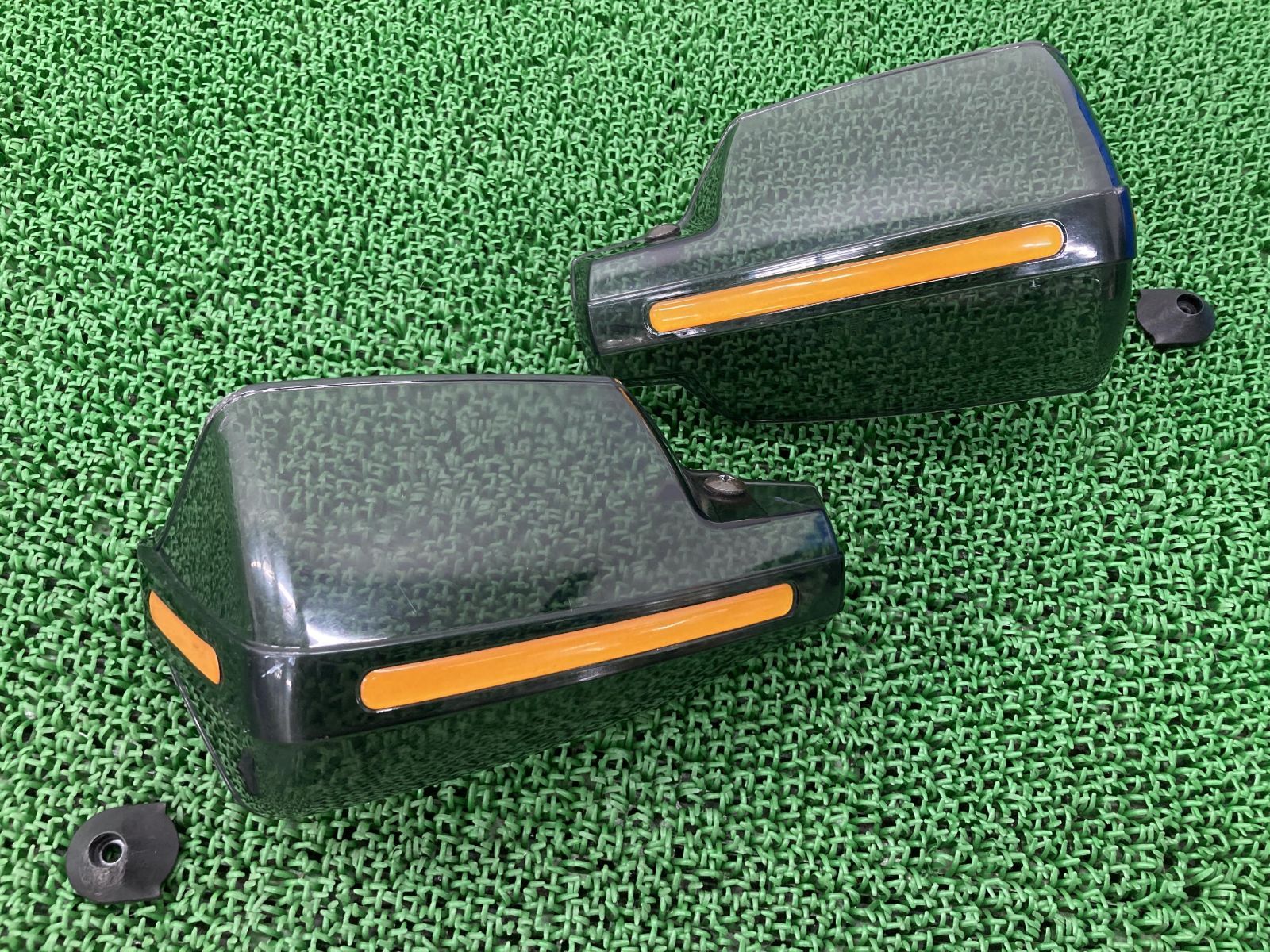 グロム ナックルガード 左右 社外 中古 バイク 部品 JC61 ハンドガード スモークバイザー 修復素材やカスタム素材に 品薄 希少品