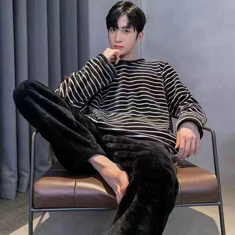 すとぷり  もこもこパジャマ　Tシャツ　セット すとぷり もこもこパジャマ Tシャツ セット すとぷり もこもこ