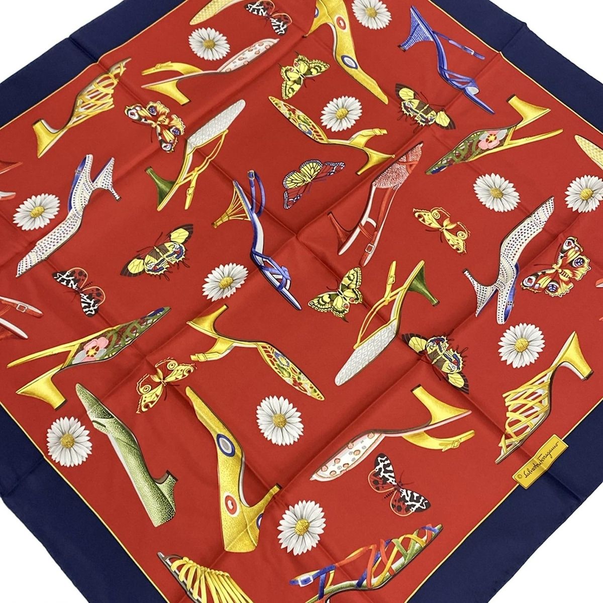 FERRAGAMO SalvatoreFerragamo サルバトーレフェラガモ スカーフ - レッド×ネイビー×マルチ