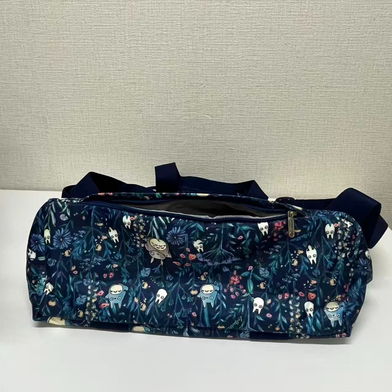 新品】レスポートサックトトロ リュック ジブリがいっぱい どんぐり