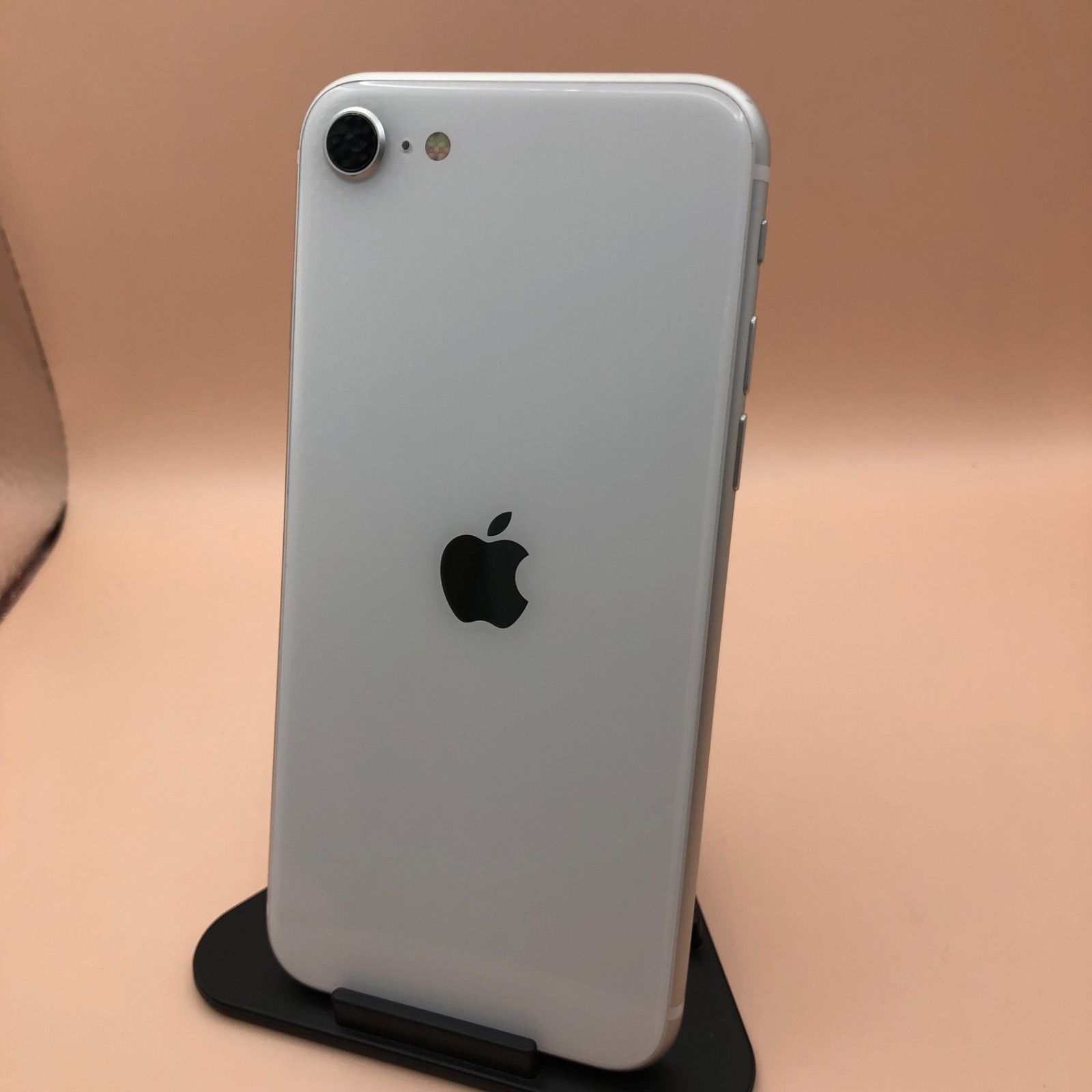 iPhoneSE2 SIMロックなし　ジャンク品 ジャンク】 iPhoneSE2 64GB White au SIMロック解除済 SIMフリー