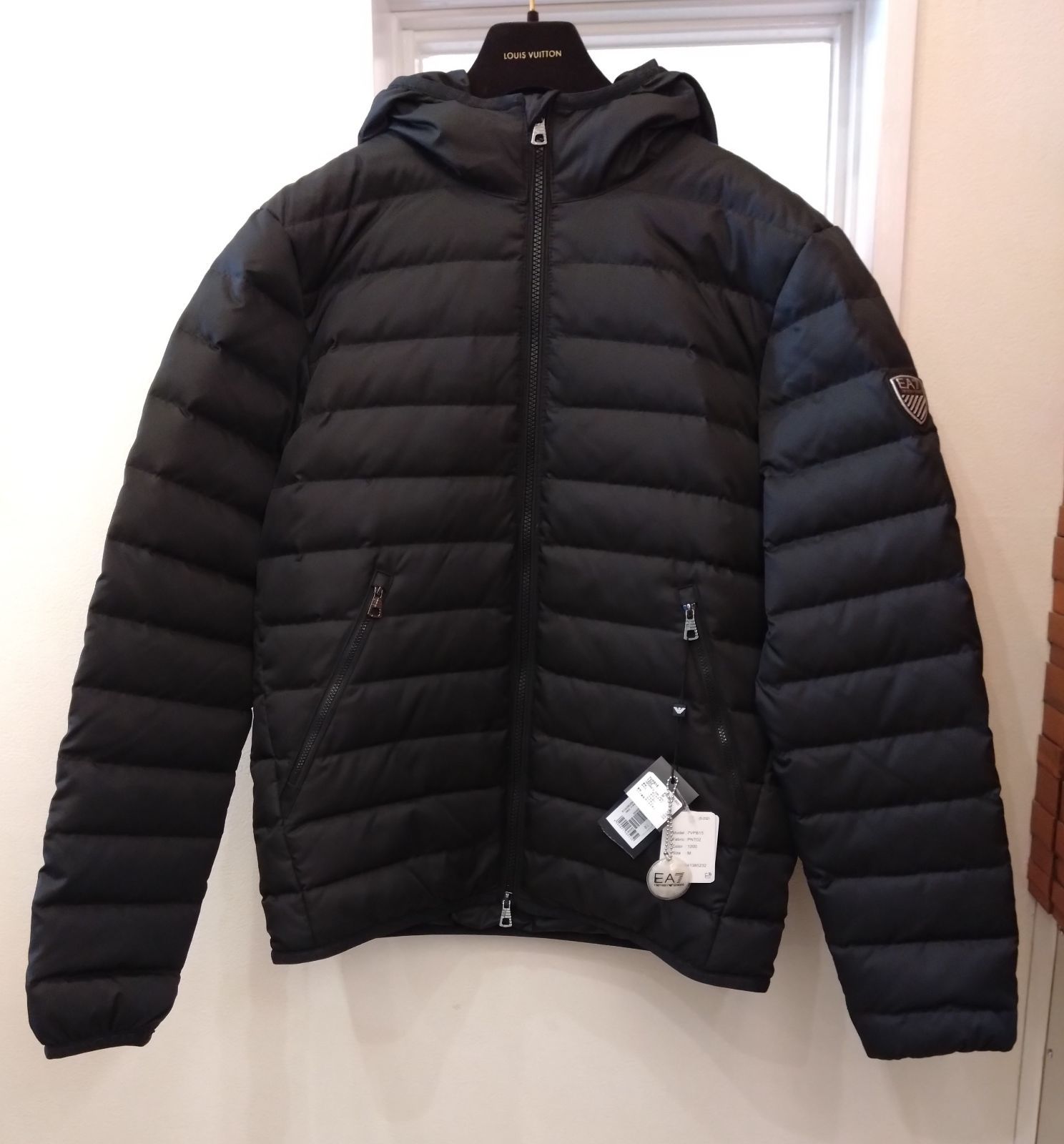 2068 未使用保管品！ EMPORIO ARMANI EA7 アルマーニ フード付き  