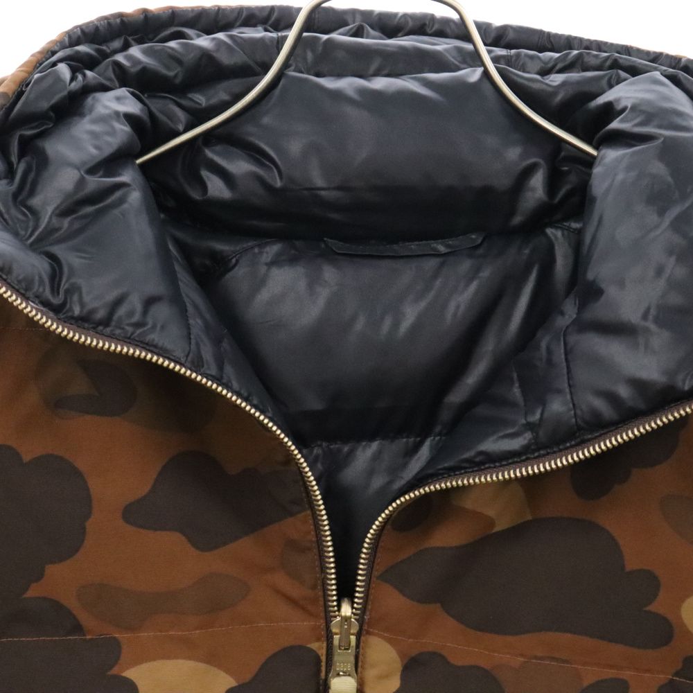 A BATHING APE (アベイシングエイプ) 1st Camo Reversible Puffer Down