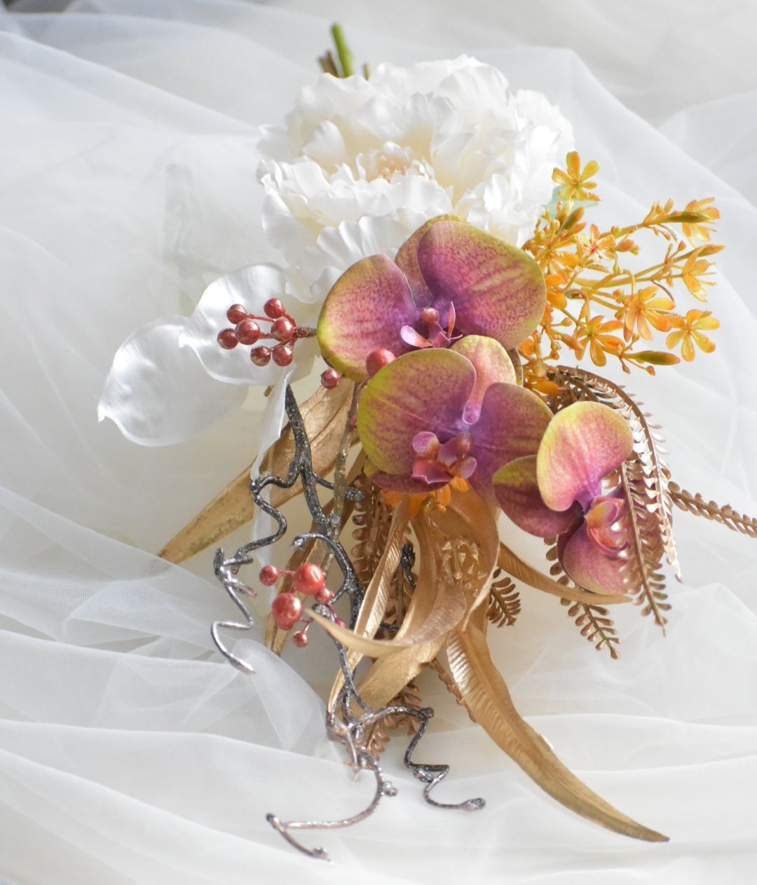 煌めくゴールド☆大輪ピオニーと開運カラーの和装ブーケ☆ウェディングブーケ☆前撮り 煌めくゴールド☆大輪ピオニーと開運カラーの和装ブーケ☆ウェディング