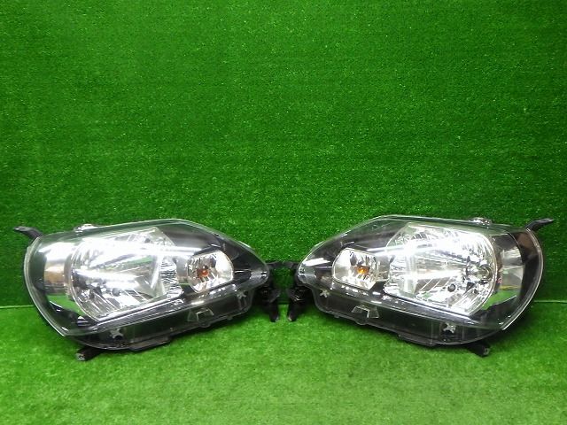 トヨタポルテ 140系 純正ヘッドライト左右Koito52-259 トヨタポルテ 140系 純正ヘッドライト左右Koito52-259