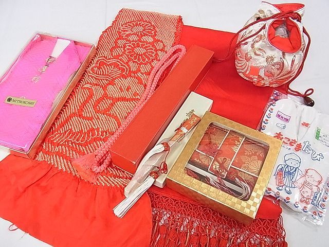 半衿刺繍