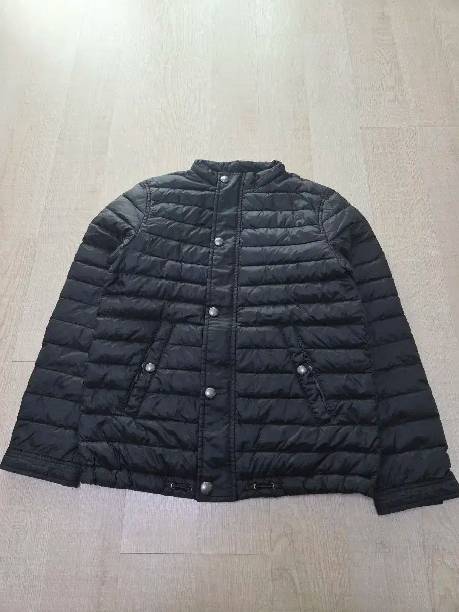 10Y バーバリーキッズ 軽量ダウンアウター