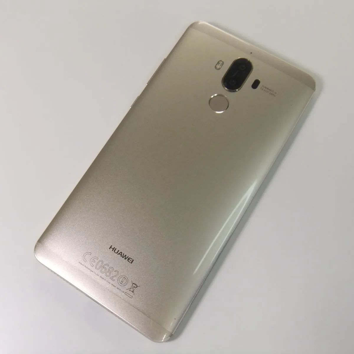 【中古】 HUAWEI Mate 9 シャンパンゴールド SIMフリー