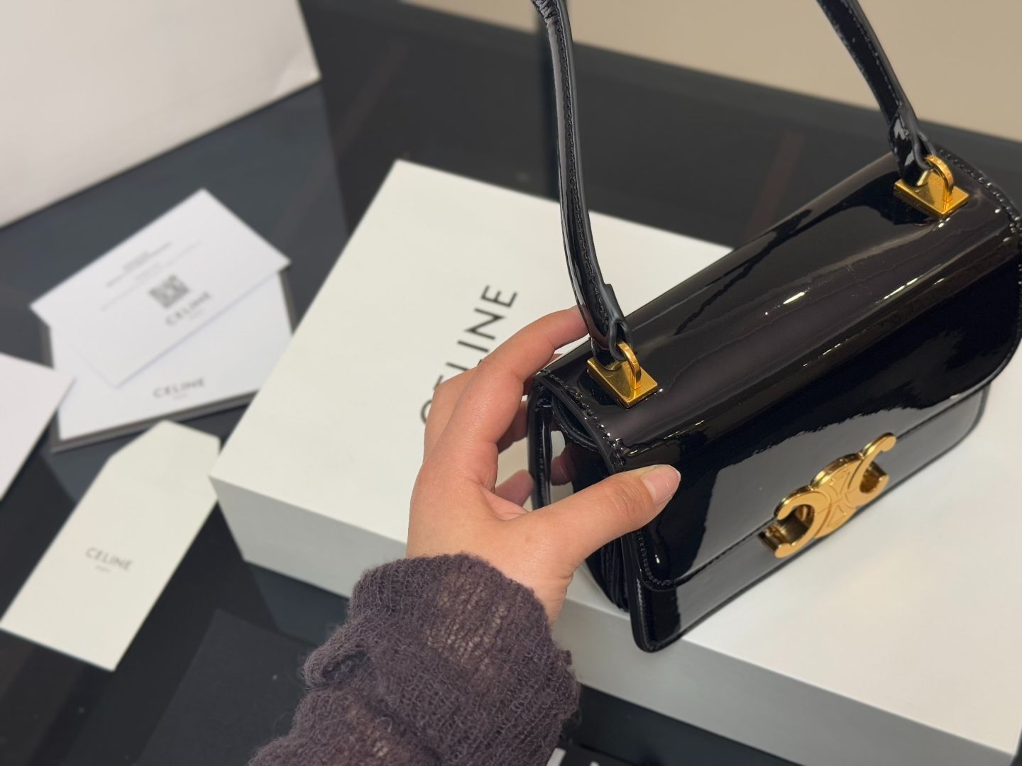 CELINE★ミニ トリオンフ ラミネート リザードレザー★すぐ届く Celine] トリオンフ ラミネートレザー アンダーアームバッグ