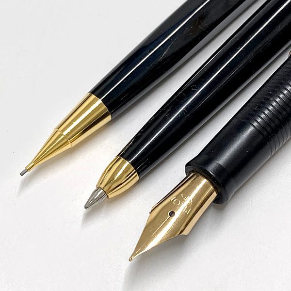 PILOT（文具） 23Y320 1 【ほぼ未使用品】 PILOT パイロット 万年筆 ボールペン シャープペン 筆記具 3本セット Z-CR-E