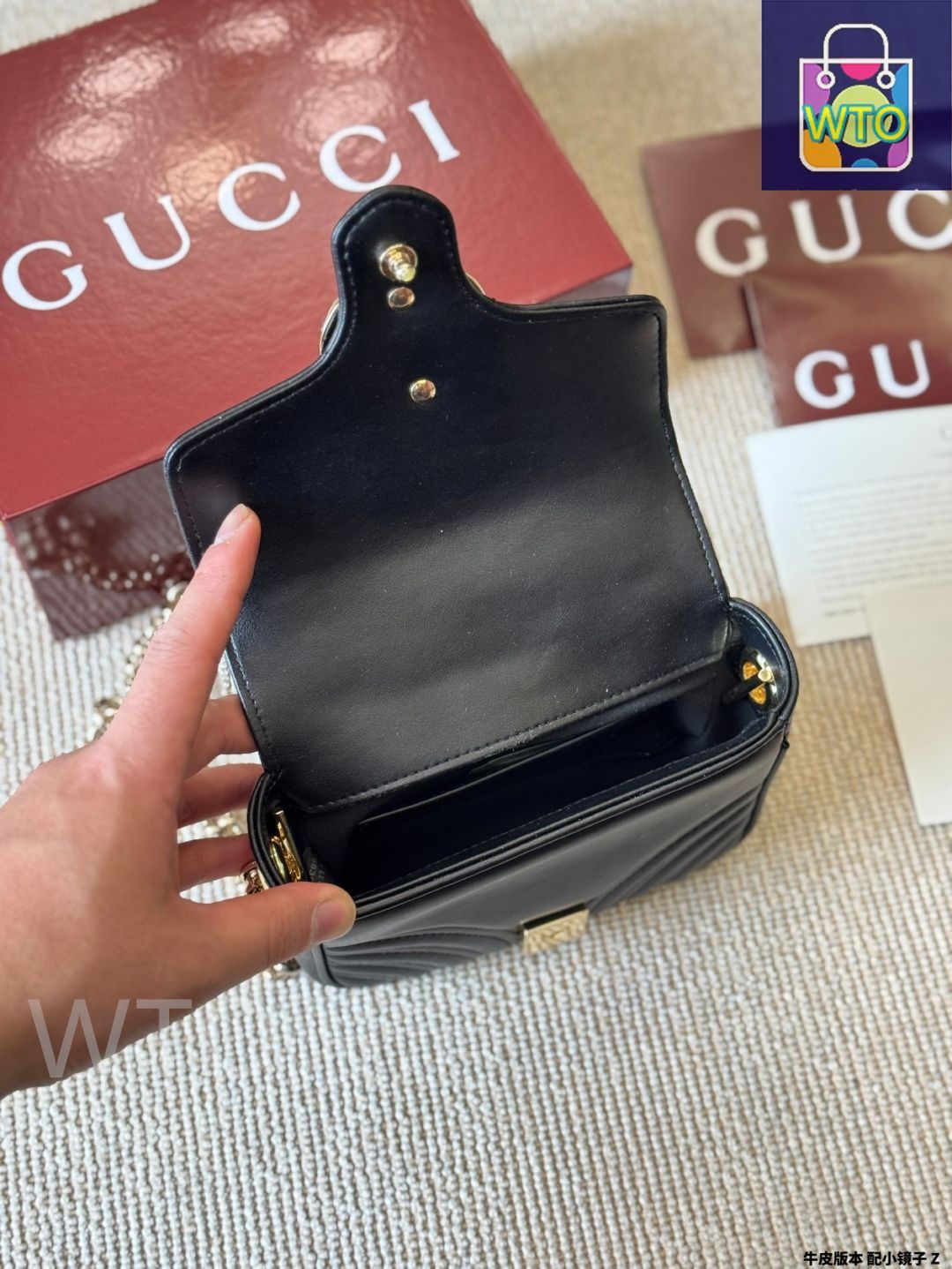 GUCCI ショルダーバッグ GG ブラック〕スモール ショルダーバッグ ・ブラック GG