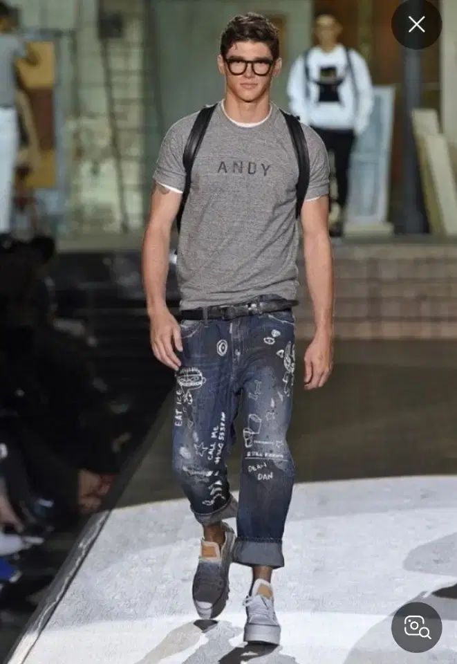 DSQUARED ディースクエアード