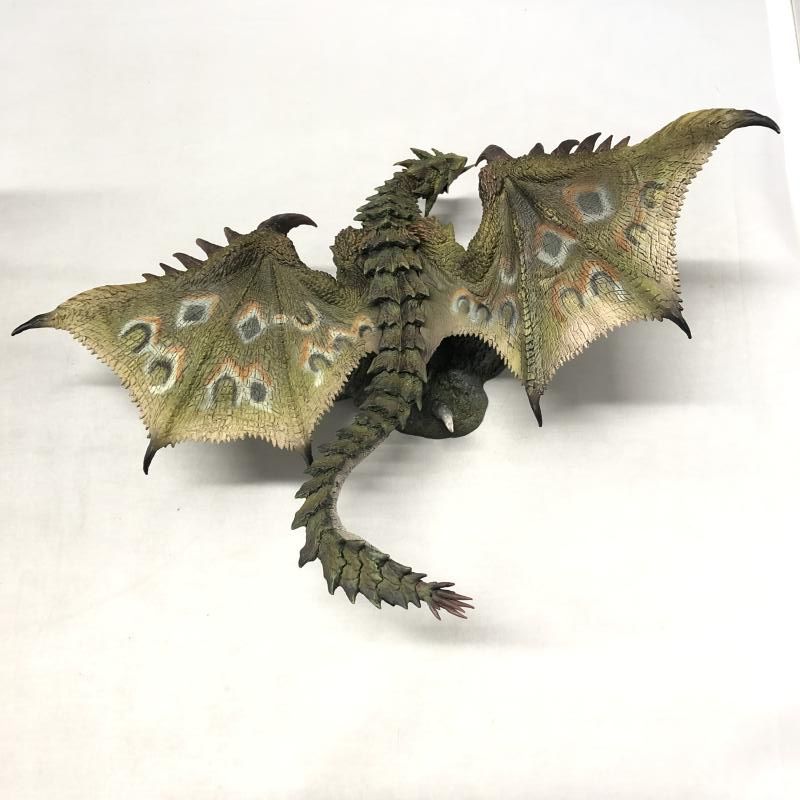 中古】カプコン 雌火竜 リオレイア 復刻版 モンスターハンター