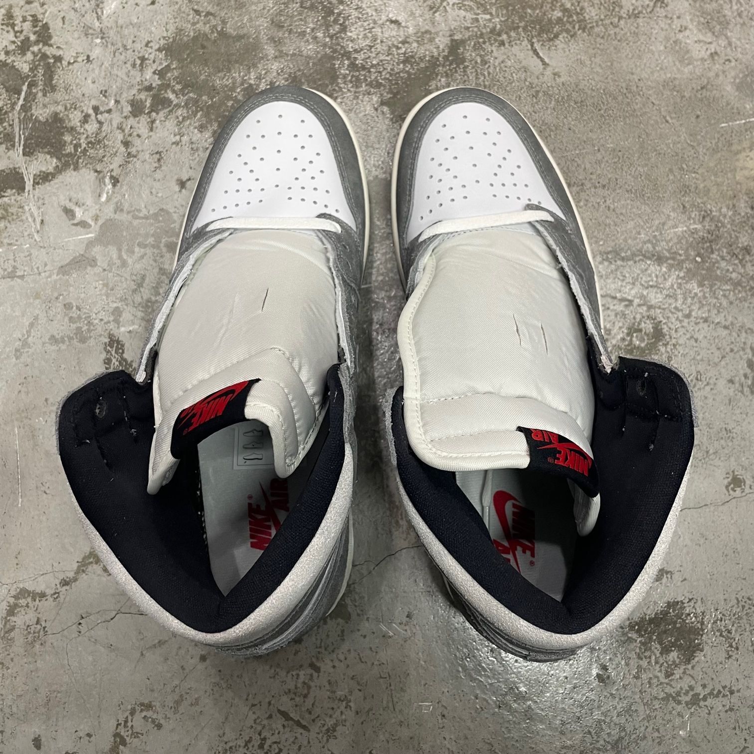 新品 Nike Air Jordan 1 Retro High OG Black and Smoke Grey DZ5485