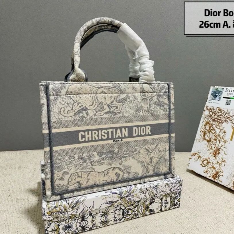 新品未使用 箱付 Dior ノベルティトートバッグ 専用ページ