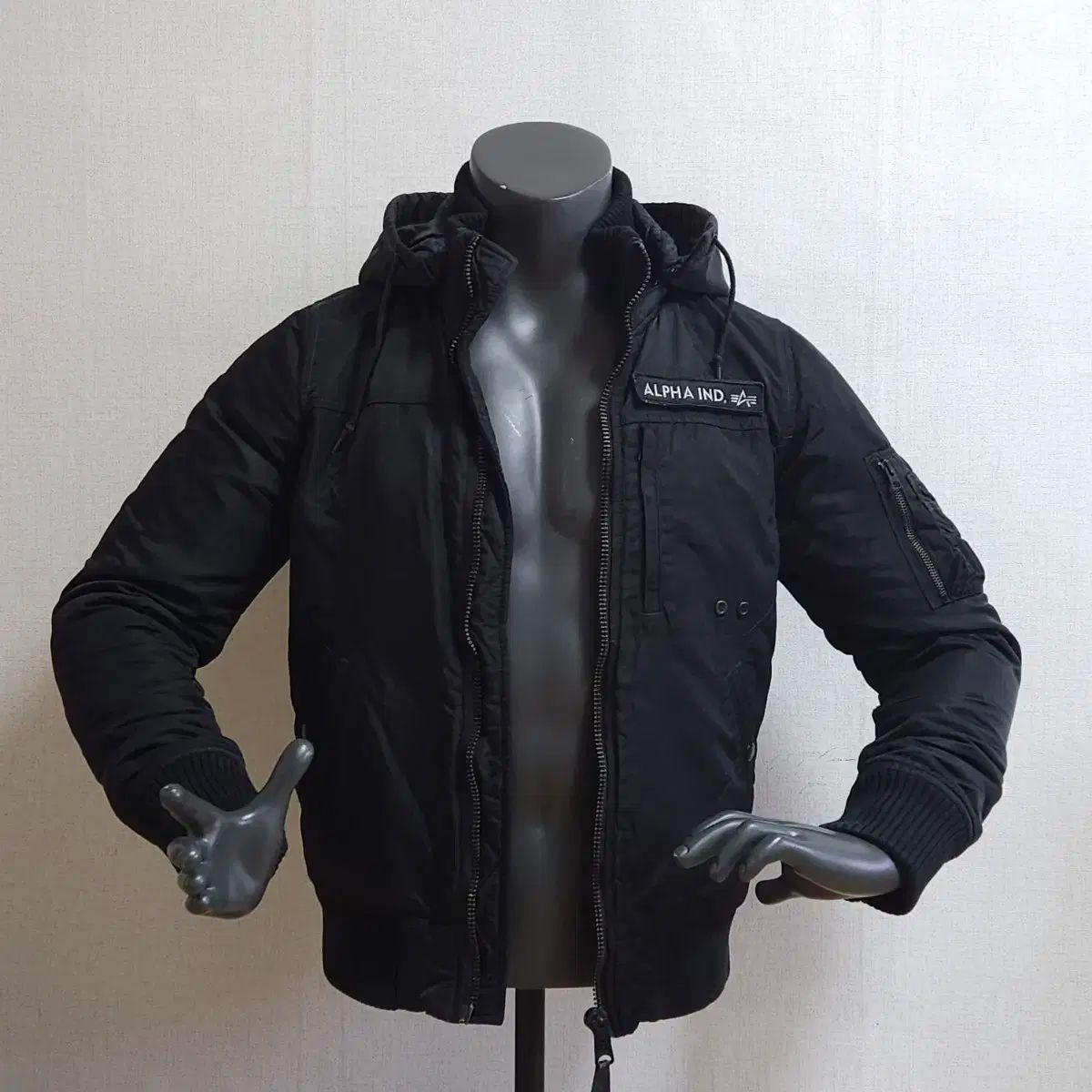 アルファインダストリーズ MA-1ジャケット オリジナル
