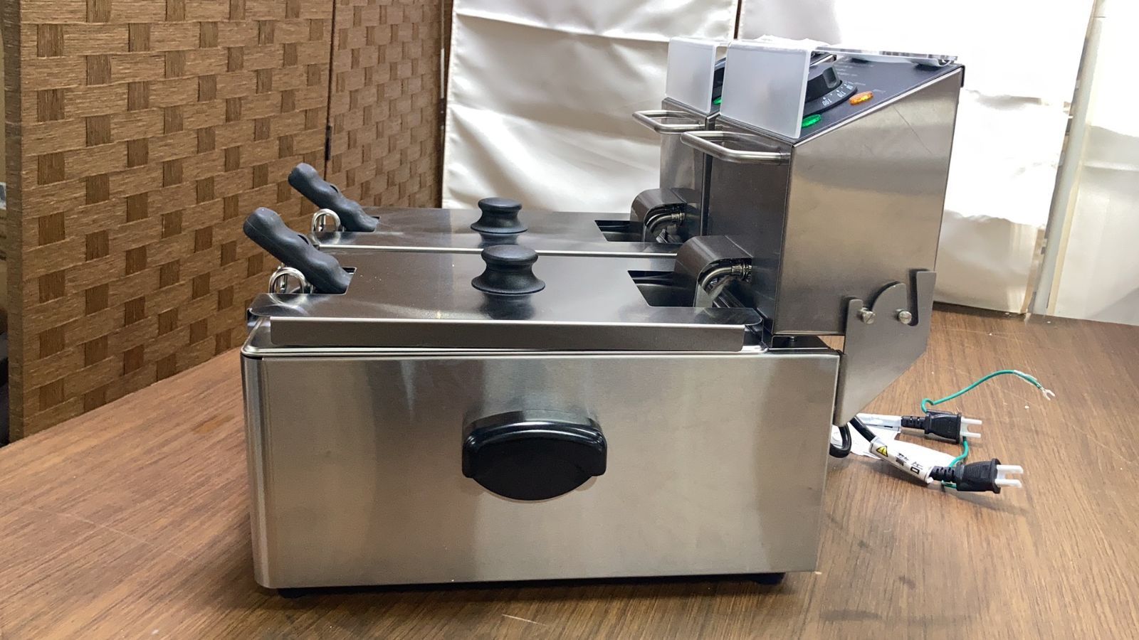電気フライヤー