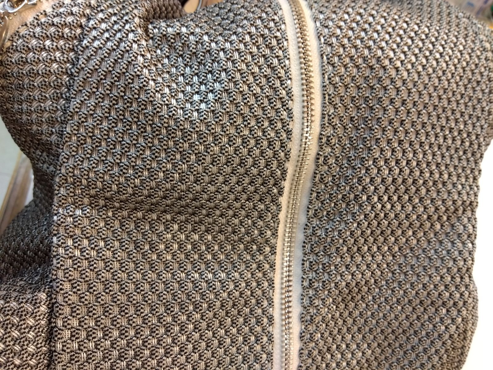 ear PAPILLONNER Dリュック マルチウェイ シルバー A4収納可 ear PAPILLONNER（イア パピヨネ） デイバック リュック 「累計販売2万