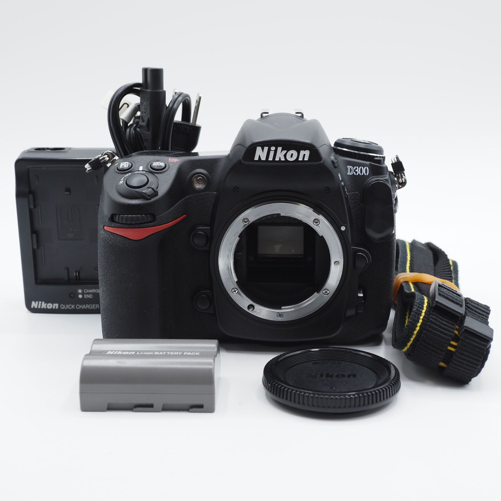極上品 Nikon D300 ボディ デジタル一眼レフカメラ 付属品 バッテリー
