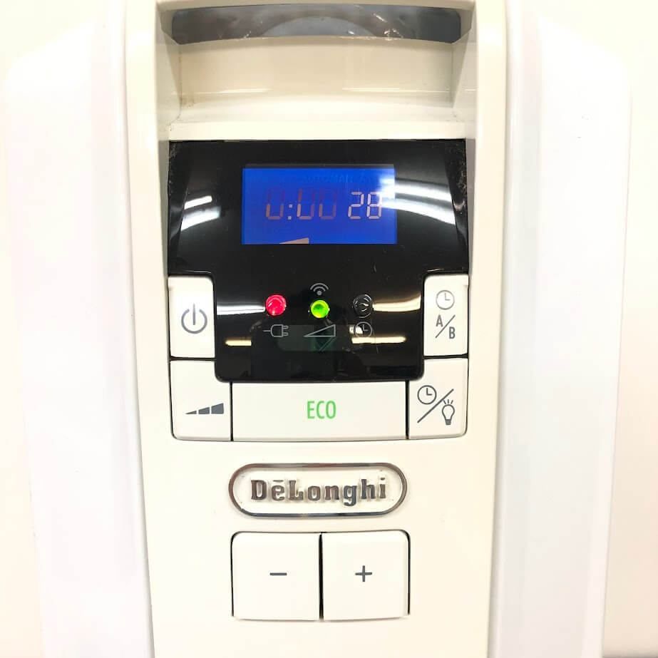 ss7978 デロンギ オイルヒーター DDQ0915-WH ホワイト 9枚フィン 1500W 4～10畳 DeLonghi キャスター付 ヒーター 暖房 白 タイマー ストーブ 静か クリーン オイルヒーター WWW_KANDAIZUMI_COM