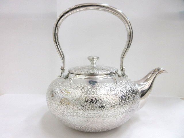 銀川堂 いぶし銀 燗瓶 特選洋銀 鎚目起肌 酒器 茶器 金属工芸品 銀瓶