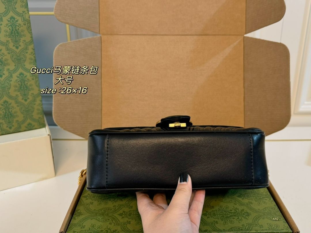 ★GUCCI★GG マモン マトラセ チェーン ミニバッグ GUCCIグッチGG Marmontミニマモンチェーンバッグ、ハンドバッグ