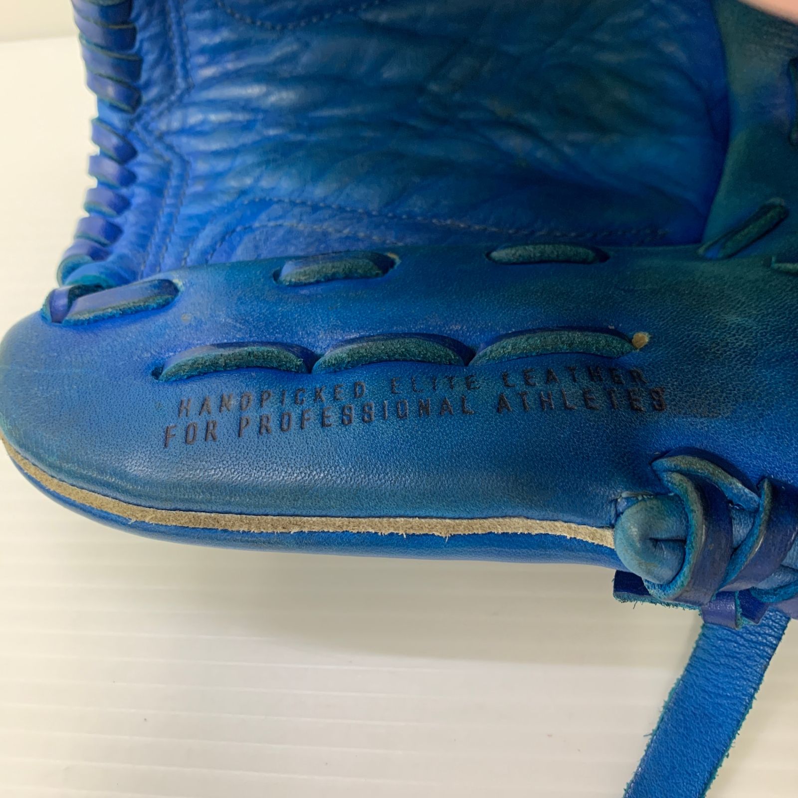 NIKE 岩隈久志モデル グローブ 軟式 右投げ用 岩隈モデル 投手用