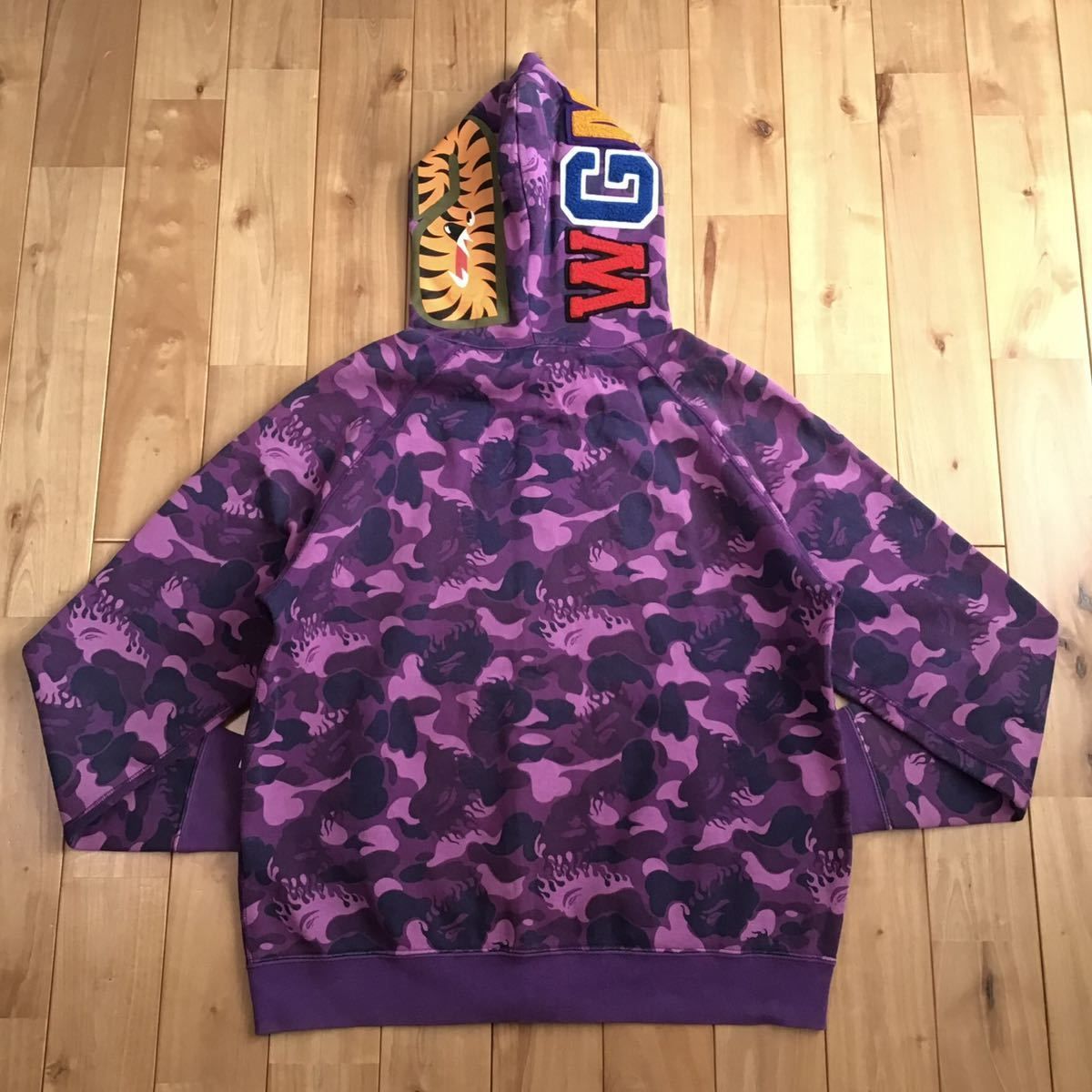 ★ムック限定★ Fire camo シャーク パーカー Sサイズ shark full zip hoodie a bathing ape BAPE  purple camo エイプ ベイプ NIGO