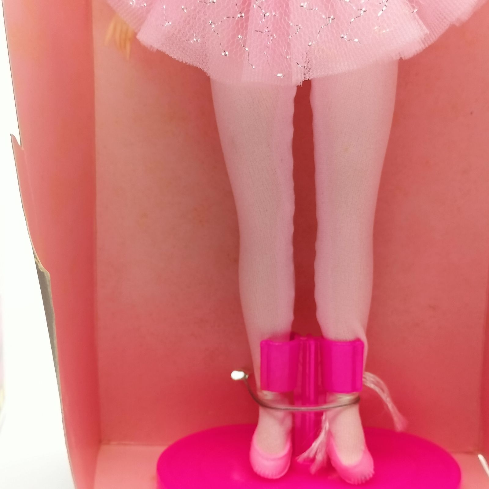 ベティちゃん Betty Boop エレガント 細い腕 脚 ピンクドレス