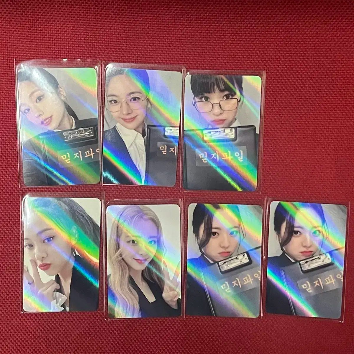 【雷市場（ポンジャン）商品韓国直送】 ITZY(イッチ) スニーカー Withmuu ウィズミュー 特典 未公開トレカ トレカ
