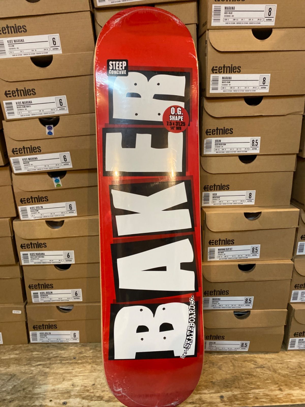【BAKER SKATEBOARDS】 DECK 7.5