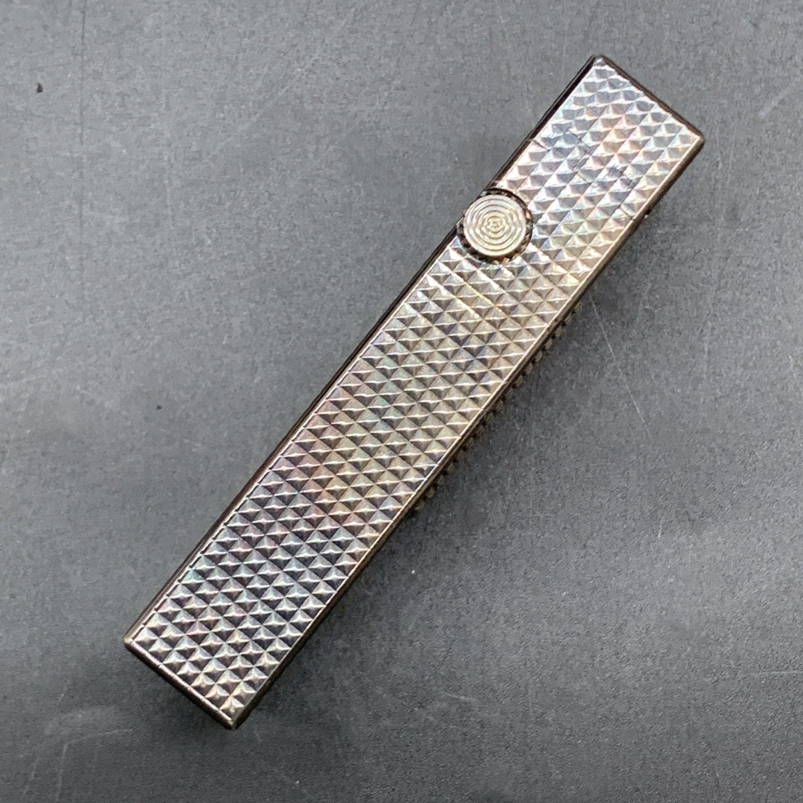 I332 Dunhill ダンヒル ライター シルバーカラー ダイヤモンドカット