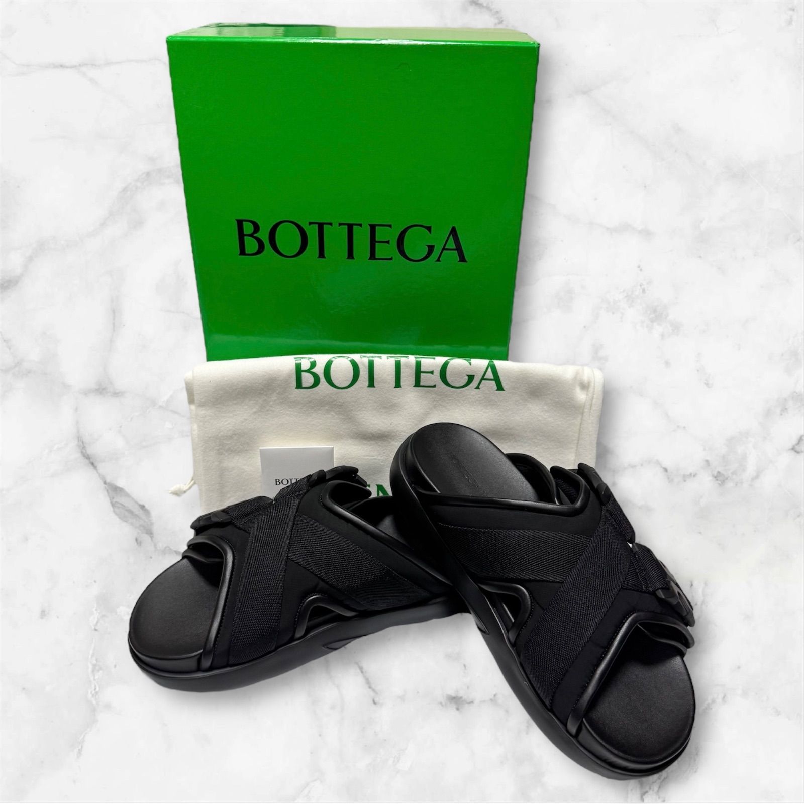 BOTTEGA VENETA ボッテガ ヴェネタスナップスライドサンダル ブラック