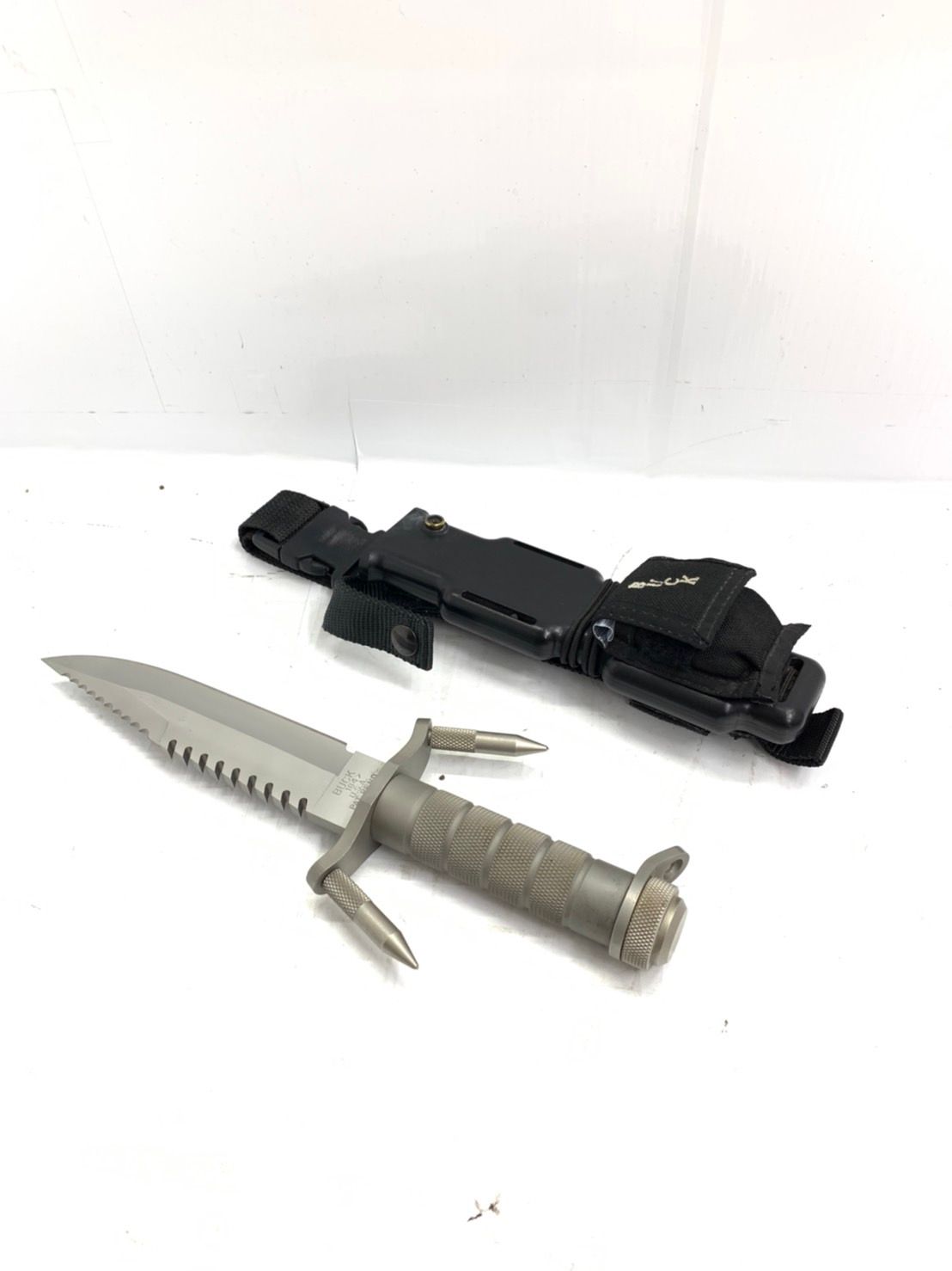 h58875 BUCK MASTER184 サバイバルナイフ