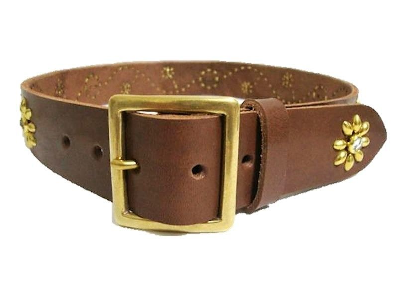 真鍮製バックル 栃木レザー フラワー型スタッズベルト チョコ  