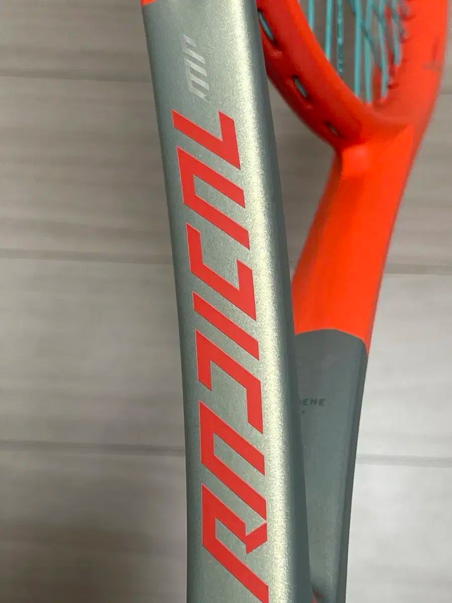 ヘッド グラフェン 360 ＋ ラジカル MP テニスラケット 販売