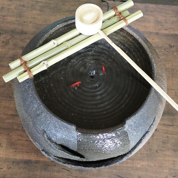 信楽焼き電動つくばい　湧き水ツクバイ水流れ　響　［dt-0002］オプション付き Amazon.co.jp: 信楽焼 耳付き水流れ 湧き水つくばい 電動つくばい