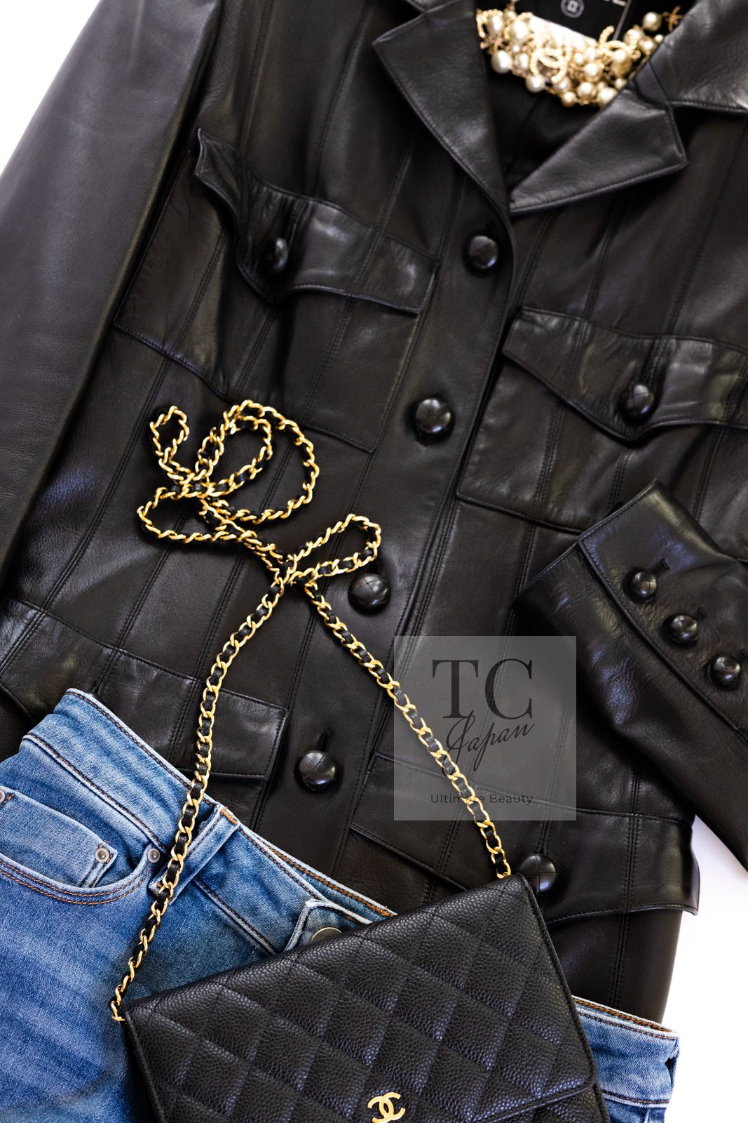 シャネル ジャケット CHANEL ブラック ラム レザー ココマークボタン 超美品 貴重 希少 36 38