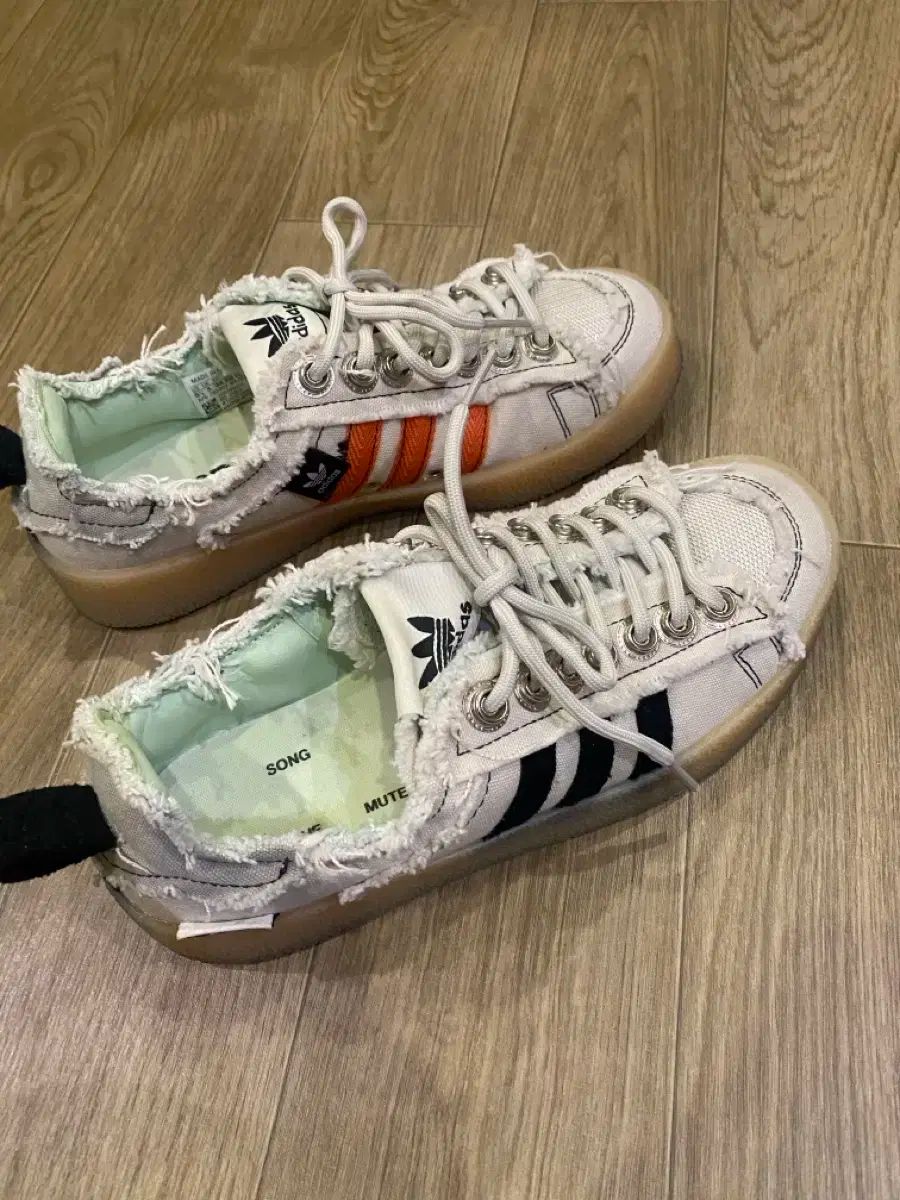 アディダス スニーカー 235 アディダス スニーカー