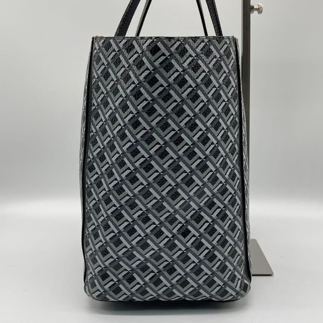 ✨美品✨FURLA フルラ ファンタジア ハンドバッグ トートバッグ 総柄 